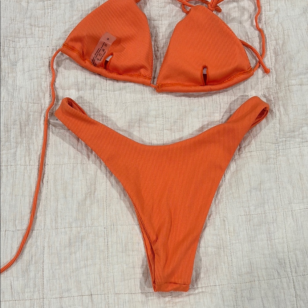 SHEIN Ribbed Orange Bikini Set - Picture 3 of 4
